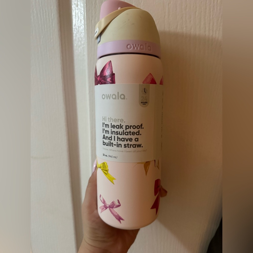 Holiday bow owala bottle